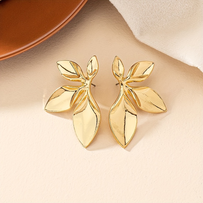 Leaf Petal Copper Stud Earrings Vintage Retro Look Women Accessory